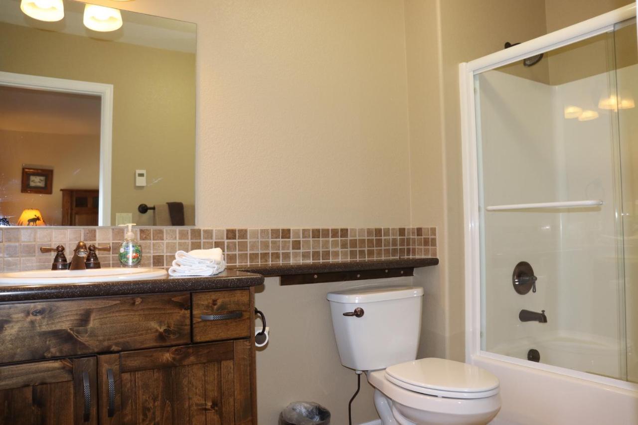 Glacier National Park Getaway - Oakmont Retreat 컬럼비아 폴스 외부 사진
